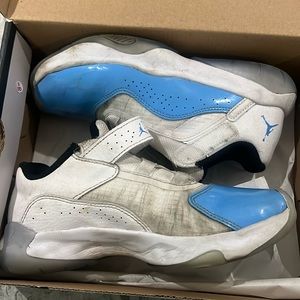 Well loved Kids Nike Jordan 11 CMFT low size 1y